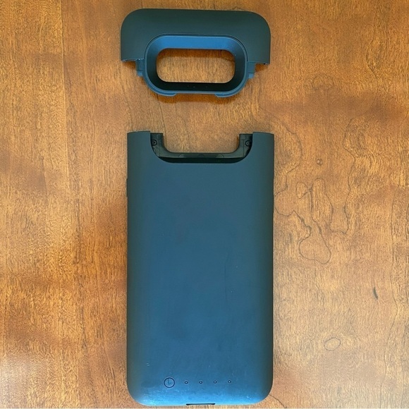 Mophie Juice Pack Battery Case.
Samsung Galaxy S8+ - Picture 13 of 16